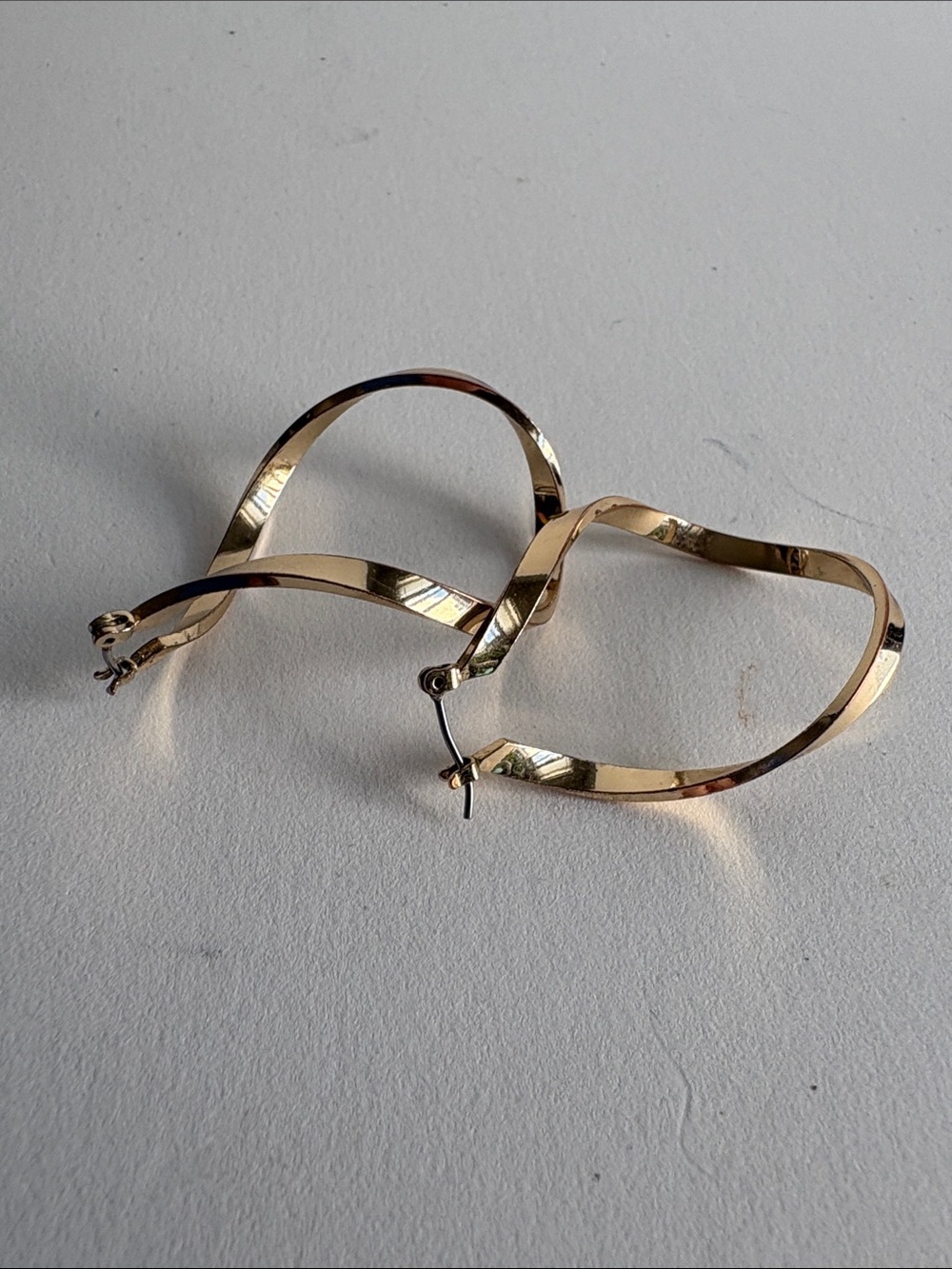 Gold Twisted Teardrop Hoop Earrings Polished Women Jewelry - Picture 5 of 6